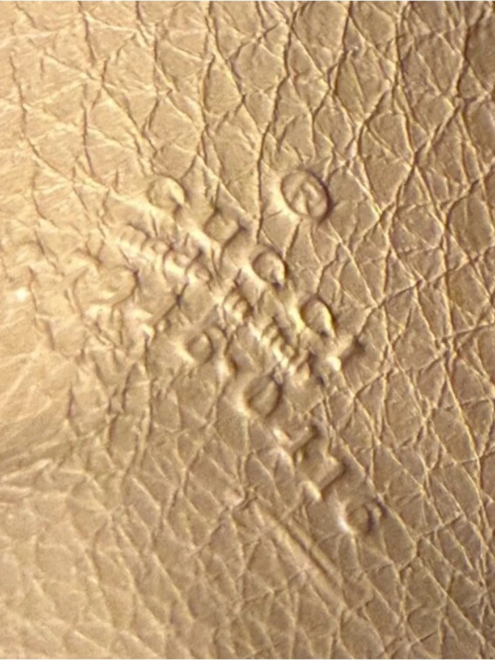 Gucci Tan Leather GG Embossed Round Coin Pouch - Picture 6 of 9
